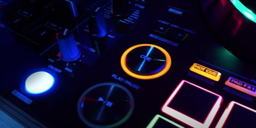 Pioneer DJ DDJ-FLX10 cue button
