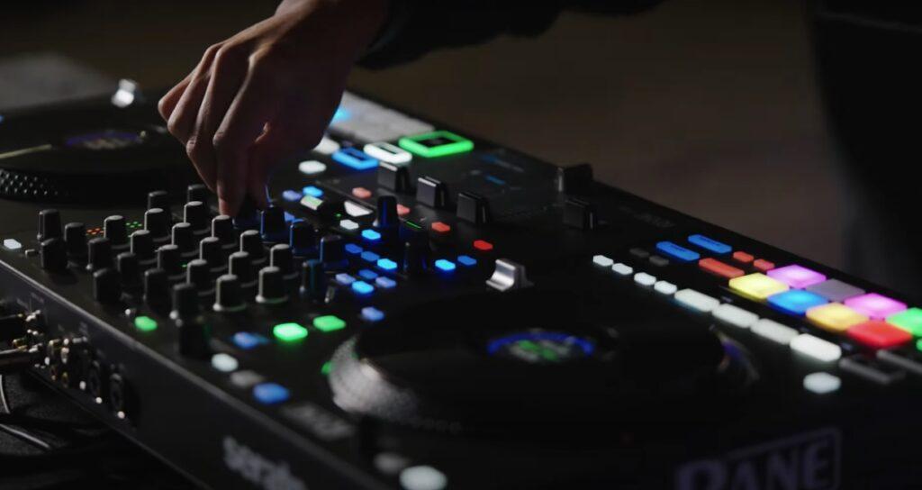 Rane Four DJ controller performance