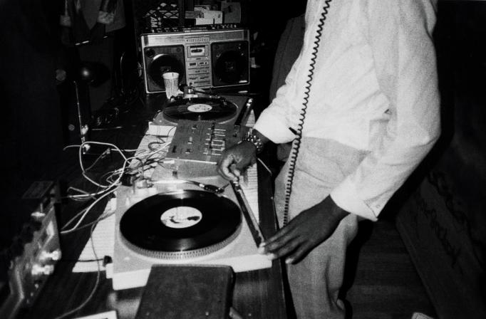 two-turntables DJ system